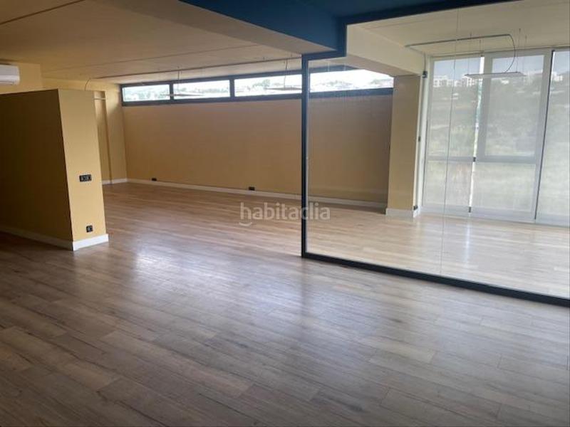 Foto 223d7732-2316-42c1-8694-508fd5fbd7b2. Rent office space with heating parking in Ocata Masnou (El)