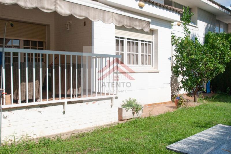 Foto 4ef17203-8f6d-4d47-b63d-2d8ba9bfff2c. Maison jumelée avec chauffage parking dans Teià