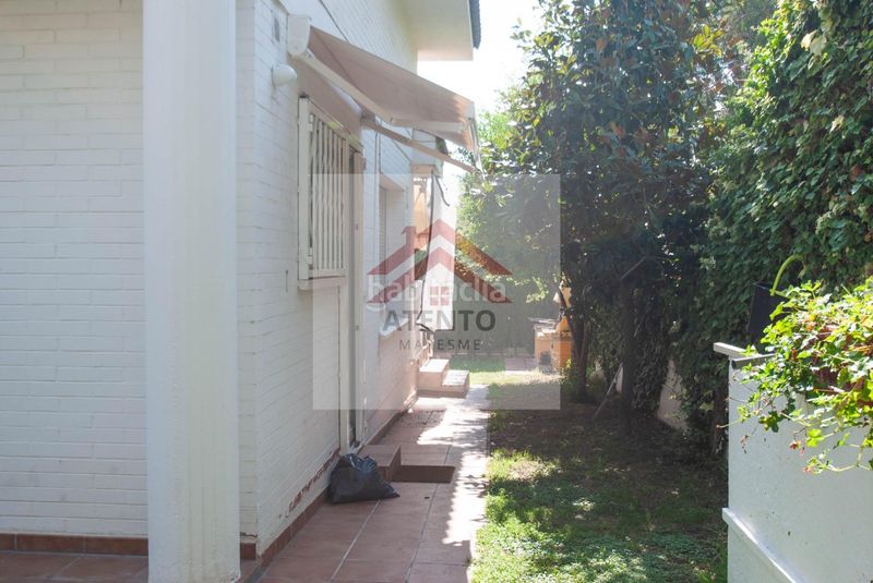 Foto ada72405-d7d0-4690-a8df-324858d1e925. Casa aparellada amb calefacció aparcament a Teià