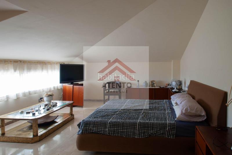 Foto ce0abfb2-b8e7-4c41-9061-581cc092555e. Maison jumelée avec chauffage parking dans Teià