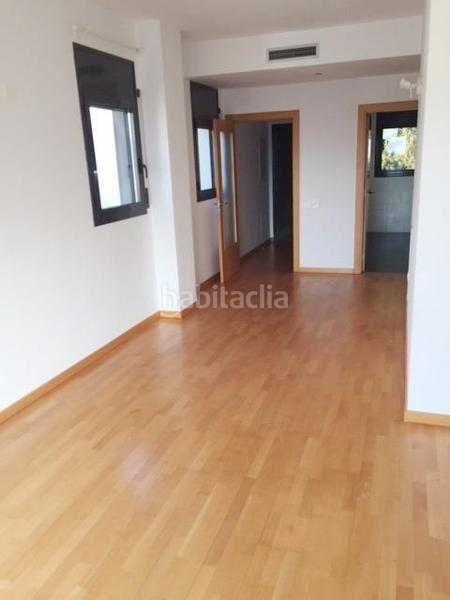 Foto 75424394-8a0a-42c1-bafe-6d1a2e9b1191. Location appartement avec chauffage parking dans Premià de Dalt