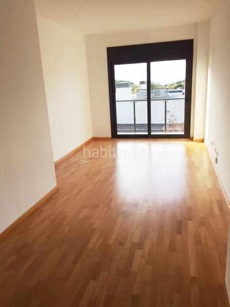 Foto 94dd18e2-dd05-4546-b9ae-d9a48aa6edcc. Location appartement avec chauffage parking dans Premià de Dalt