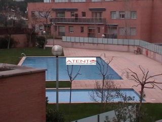 Affitto Appartamento in Montgat. Piso de alquiler en pla de montgat en perfecto estado