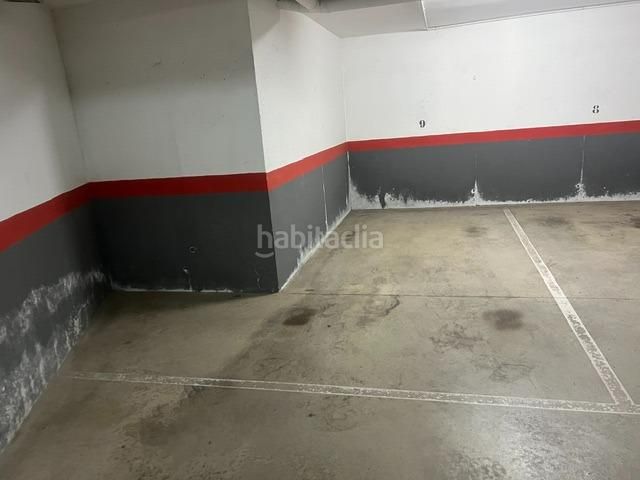 Foto dbf39e72-a4b3-44b2-af68-d5ef5572dd40. Aparcament cotxe a Teià