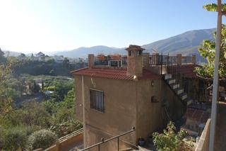 Xalet a Órgiva. Chalet en venta en polígonos, 3 dormitorios.