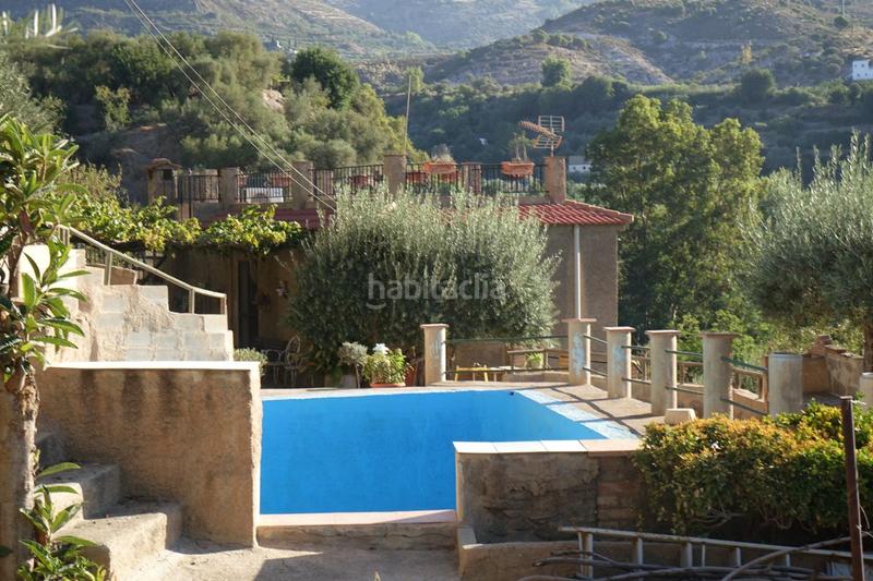 Foto c337f046-45dd-473a-b370-c5a95275ed1a. Xalet amb aparcament a Órgiva