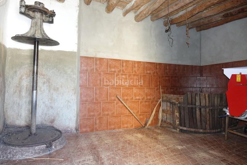 Foto f074372a-0e30-459c-ae38-9b99bf319a85. Chalet  en venta en polígonos, 2 dormitorios. en Torvizcón