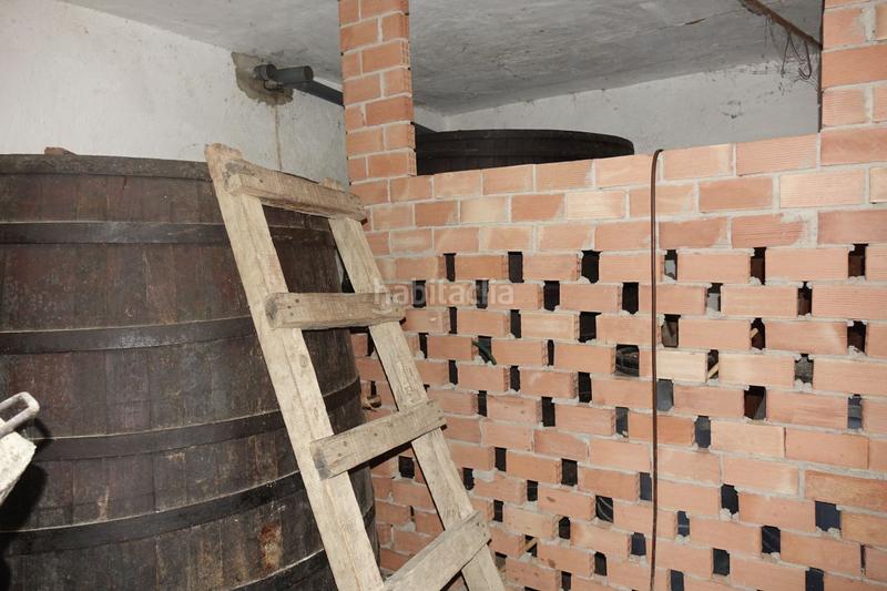 Foto 522f2433-c64b-4f36-9563-574c6c4949c3. Chalet  en venta en polígonos, 4 dormitorios. en Torvizcón