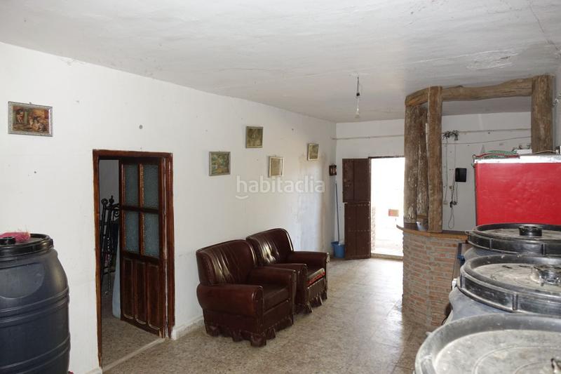 Foto 52de5a7b-4c56-4f1e-a9f7-8fd7d0c1c23f. Chalet  en venta en polígonos, 4 dormitorios. en Torvizcón