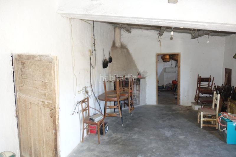 Foto 9c0f88c8-ec44-4b9d-a741-efd3e8805aa0. Chalet  en venta en polígonos, 4 dormitorios. en Torvizcón