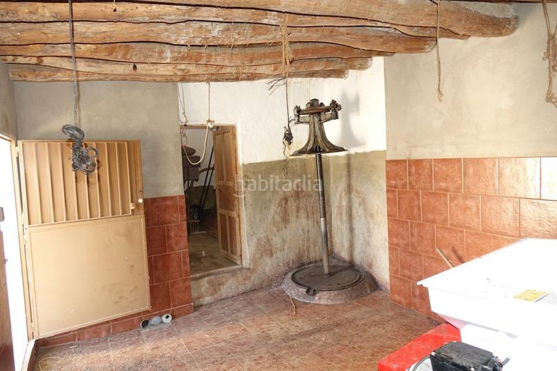 Foto f573da99-4dce-4d2a-94eb-1ba9fe870ac6. Chalet  en venta en polígonos, 4 dormitorios. en Torvizcón