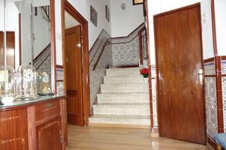 Casa a Lanjarón. Casa en venta en centro, 3 dormitorios.