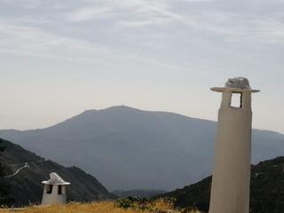 Casa a Capileira. Casa en venta en centro, 4 dormitorios.