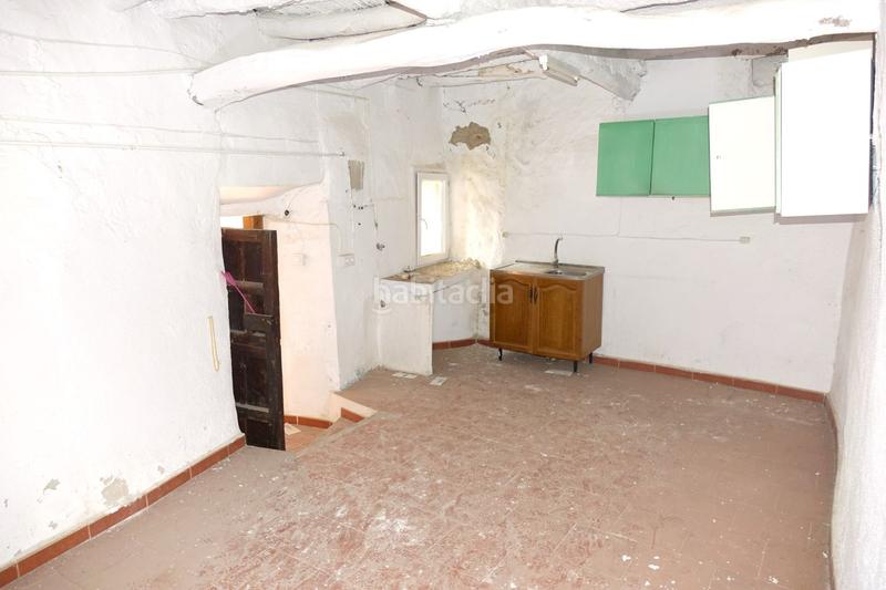Foto b35370ed-7883-43ae-8703-fa6e88335558. Casa  en venta en centro, 7 dormitorios. en Cáñar
