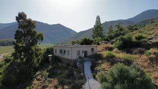 Xalet a Órgiva. Chalet en venta en polígonos, 4 dormitorios.