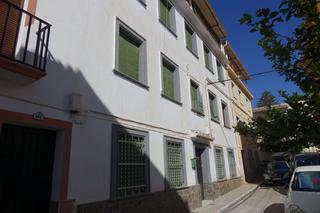 Casa a Lanjarón. Casa en venta en centro.