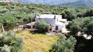 Chalet in Órgiva. Chalet en venta en polígonos, 3 dormitorios.