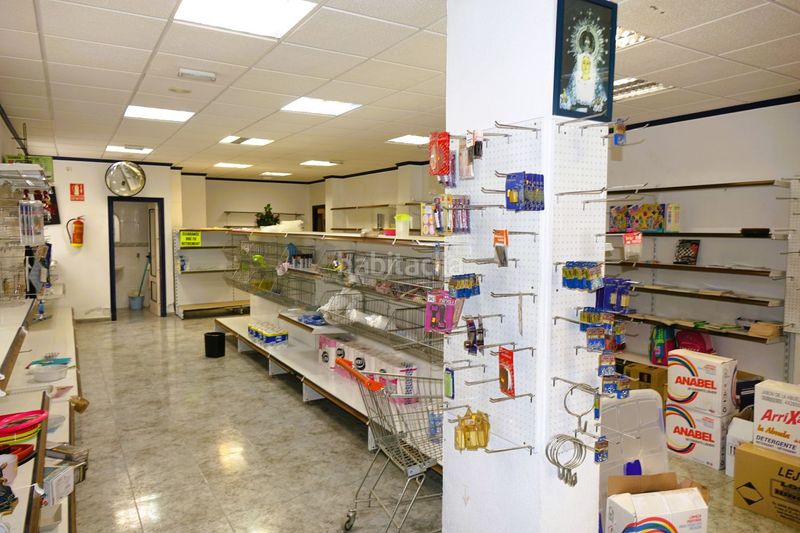 Foto 8bb4d5dc-2e48-4230-8729-79dfd604b3ab. Local comercial a Órgiva