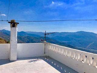 Casa a Órgiva. Casa en venta en centro, 6 dormitorios.