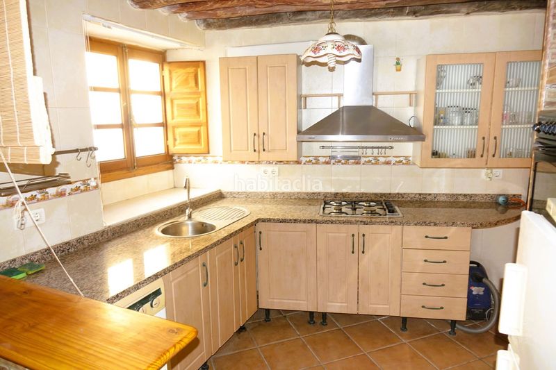 Foto 0c3cf705-a478-4586-8e32-75d328668d0f. Casa amb aparcament a Órgiva