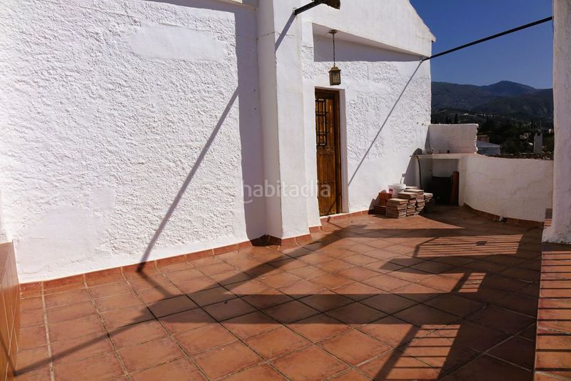 Foto 10d26bf3-e78e-4ef6-8748-a10c9c0e03e9. Casa amb aparcament a Órgiva