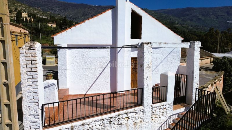 Foto b18ff5d6-aee9-4945-9fa9-dbe75efd502f. Casa amb aparcament a Órgiva