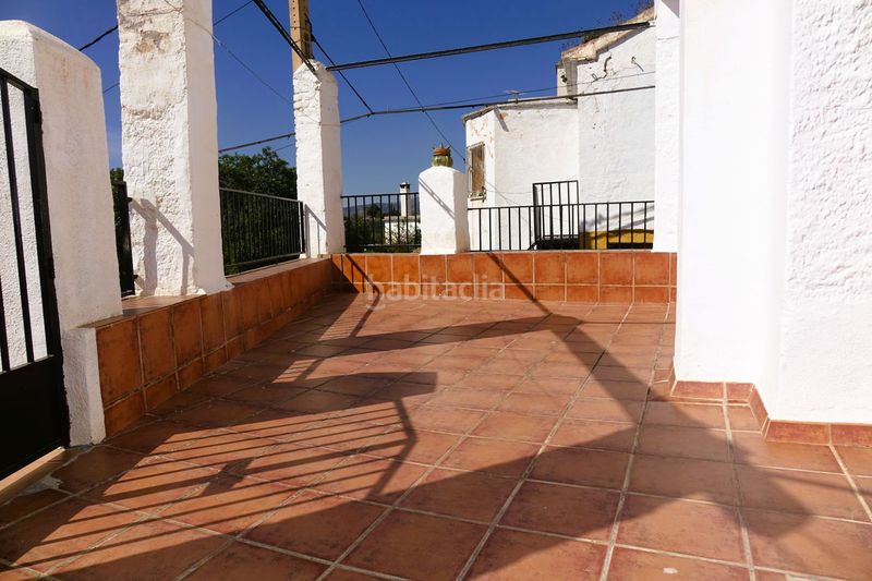 Foto d48a8046-6857-44ad-be86-3039b346aee5. Casa amb aparcament a Órgiva