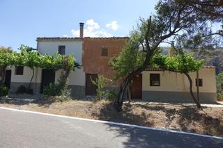 Casa a Órgiva. Casa en venta en polígonos, 1 dormitorio.