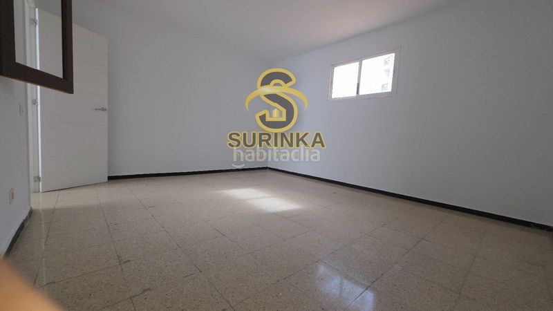 Foto 0a4d7951-c1f2-4a95-a0b7-93f122db790d. Casa adossada amb aparcament a Jinamar Telde