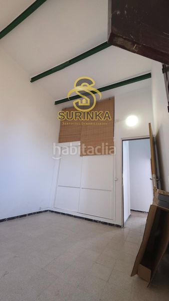 Foto 2c56a05a-a2ed-4fbd-a8de-b56a86b7cbcf. Casa adossada amb aparcament a Jinamar Telde