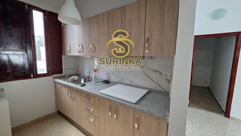 Foto 5decc1a8-f86c-4e6e-a582-7223ad08ab34. Casa adossada amb aparcament a Jinamar Telde