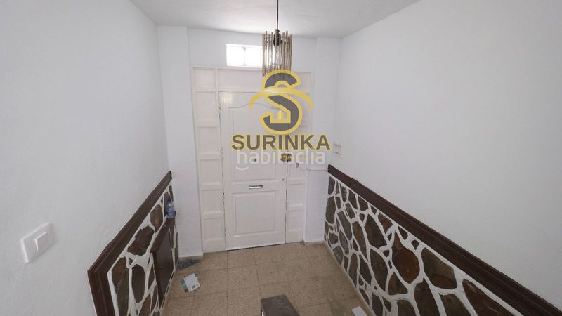 Foto 6a6cbc9d-21c8-47d5-ba4b-81eb8c205c09. Casa adossada amb aparcament a Jinamar Telde