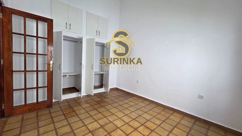 Foto 77177f53-28e5-4ba4-8702-30ddcacfb930. Casa adossada amb aparcament a Jinamar Telde