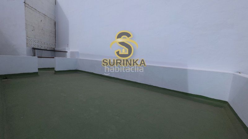 Foto 78172d4f-e45d-4af1-833d-329a2b0553f8. Casa adossada amb aparcament a Jinamar Telde