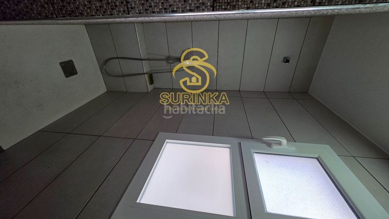 Foto 9b362958-0971-426d-8bac-33de1ec22a76. Casa adossada amb aparcament a Jinamar Telde