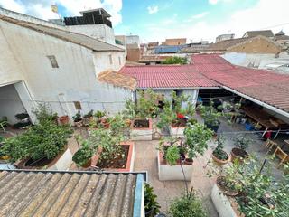 Locale commerciale en Calle guzmn el bueno 3. Venta de finca con uso residencial y hostelero en entorno privil