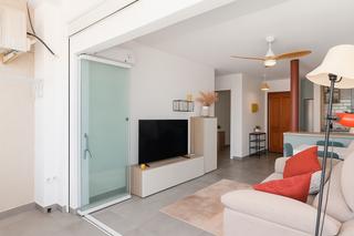 Alquiler Piso  Calle río tormes 21. Apartamento reformado con vistas al mar en playa honda