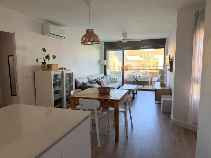 Foto 158961ea-a845-405a-92e4-06ec0ee3507c. Etagenwohnung in calle arco de los reyes 19 in Cabo de Palos Cartagena
