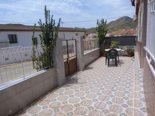Casa en Calle mina emilia 6. Planta baja en esquina en portman calle mina emilia