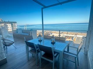 Miete Etagenwohnung in Gran vía de la manga 6. Piso en primera linea de mar mayor en urbanizacion babilonia