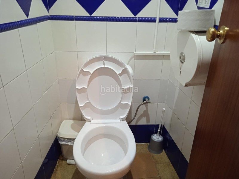 Foto 779f5a4a-0921-46de-8c32-093ed933c7c8. Local comercial a Santa Fe