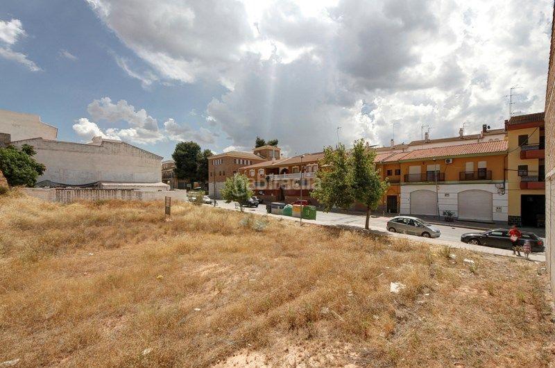 Foto 51f1f856-2d7a-46c7-b92d-c702587c5d0d. Terreno residencial solar en Iznalloz