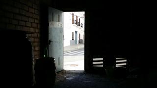 Local Comercial en Calle Santa Cruz 18