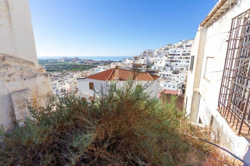 Foto 8fd7aebd-8c26-4719-a18e-351f628c606a. Wohngrundstück in calle horno nuevo 1 in Centro Salobreña