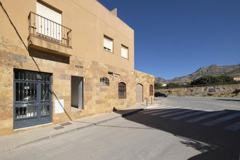 Foto 4b800da9-e575-4576-9d77-4ff2f682f428. Local comercial en calle pilarillo 23 amplio y luminoso en Dúrcal