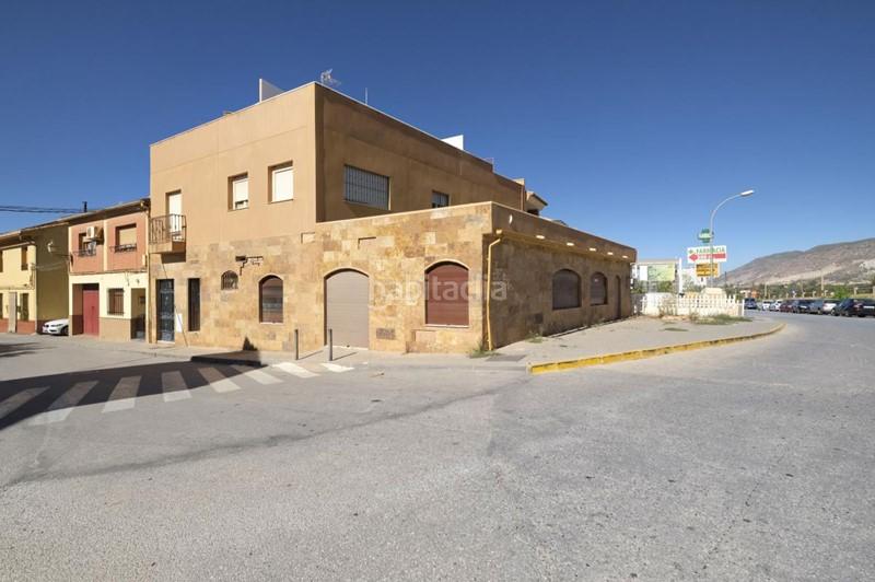 Foto b1448e6a-bec7-44be-9f95-ee8b2c7fb32d. Local comercial en calle pilarillo 23 amplio y luminoso en Dúrcal