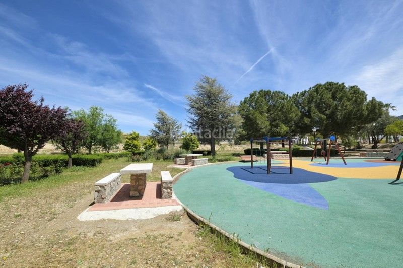 Foto 1f17d4fe-5d09-4b20-a093-2f640a168020. Terreny residencial a calle jara 2 a Dílar
