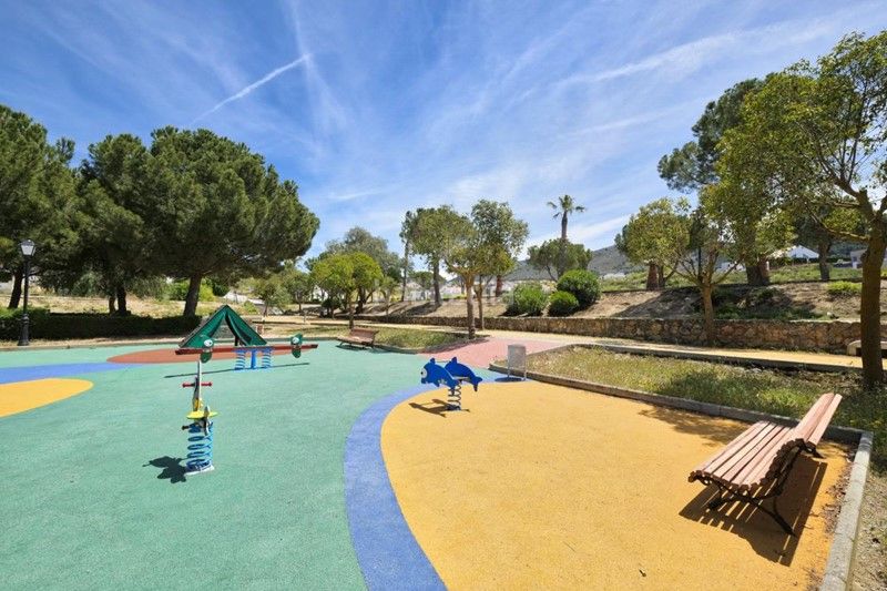 Foto 5251e05c-27bd-48c4-b271-58b4e943a08e. Terreny residencial a calle jara 2 a Dílar