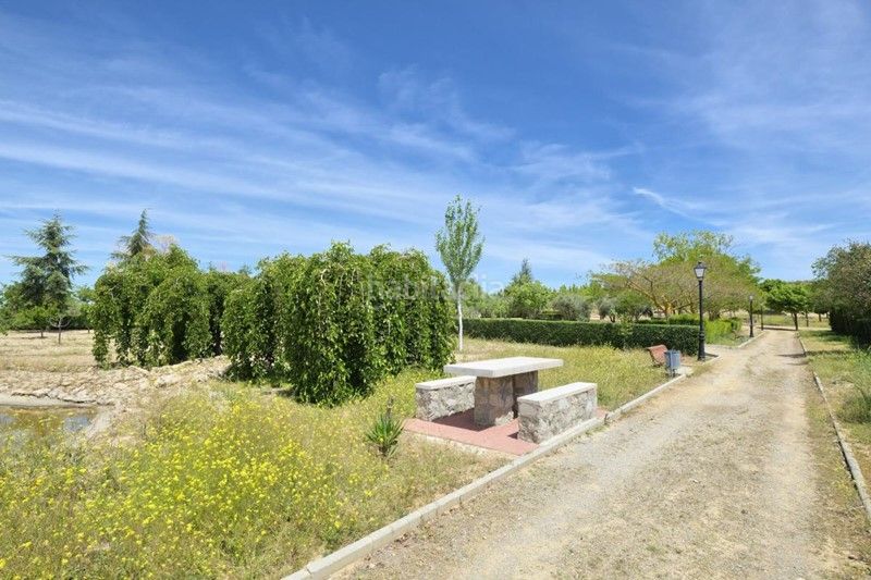 Foto b6a8cd3c-9717-43ee-8a4d-56578d6b1eaf. Terreny residencial a calle jara 2 a Dílar