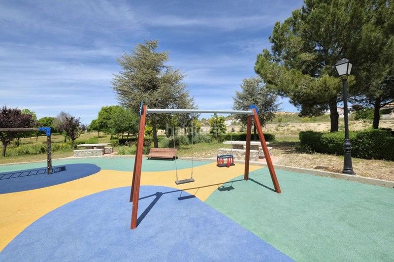 Foto ddce6fca-d1c6-4c5f-ba70-d7c060ecc1c5. Terreny residencial a calle jara 2 a Dílar